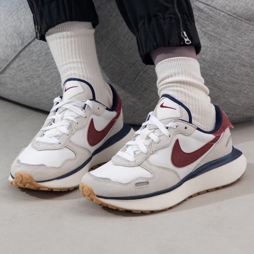 耐克女子系带舒适透气休闲鞋