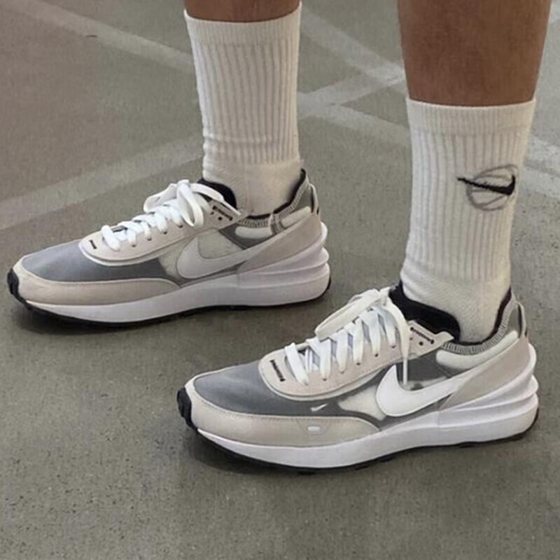 正品耐克 NIKE WAFFLE ONE男子轻便透气耐磨休闲板鞋DA7995-100