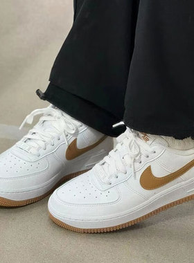 正品耐克WMNS AIR FORCE 1  07 LX 女低帮轻便休闲板鞋DC9486-103