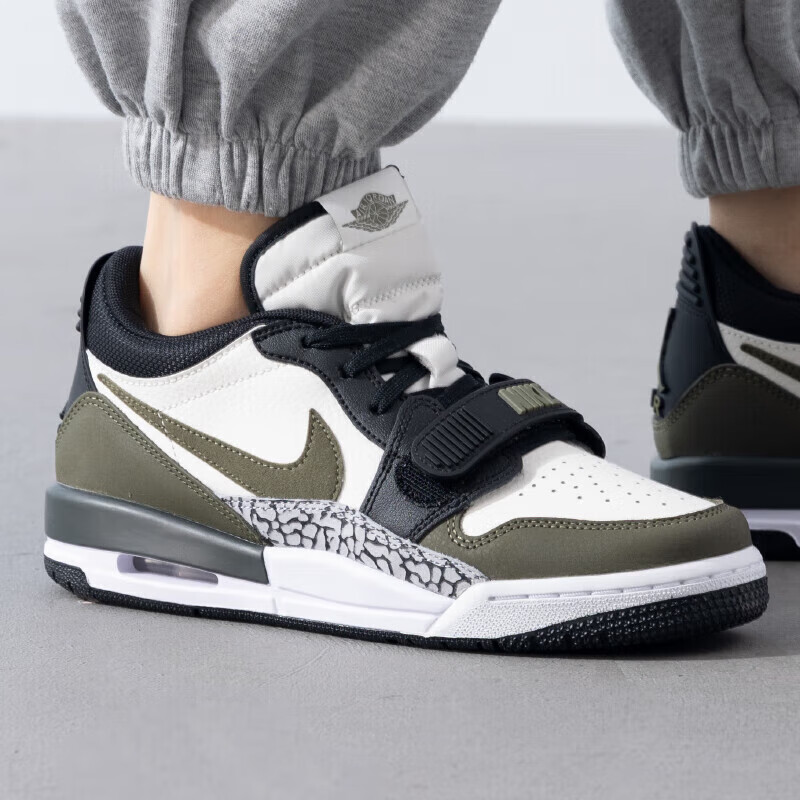 耐克AIR JORDAN LEGACY 312 LOW (GS)儿童低帮休闲板鞋CD9054-120