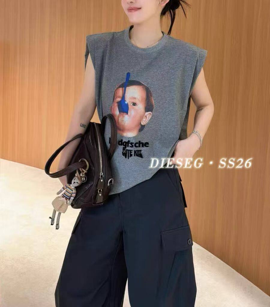 南油DIESEG欧洲站026夏款欧韩印花无袖宽松显瘦减龄短袖背心T恤女