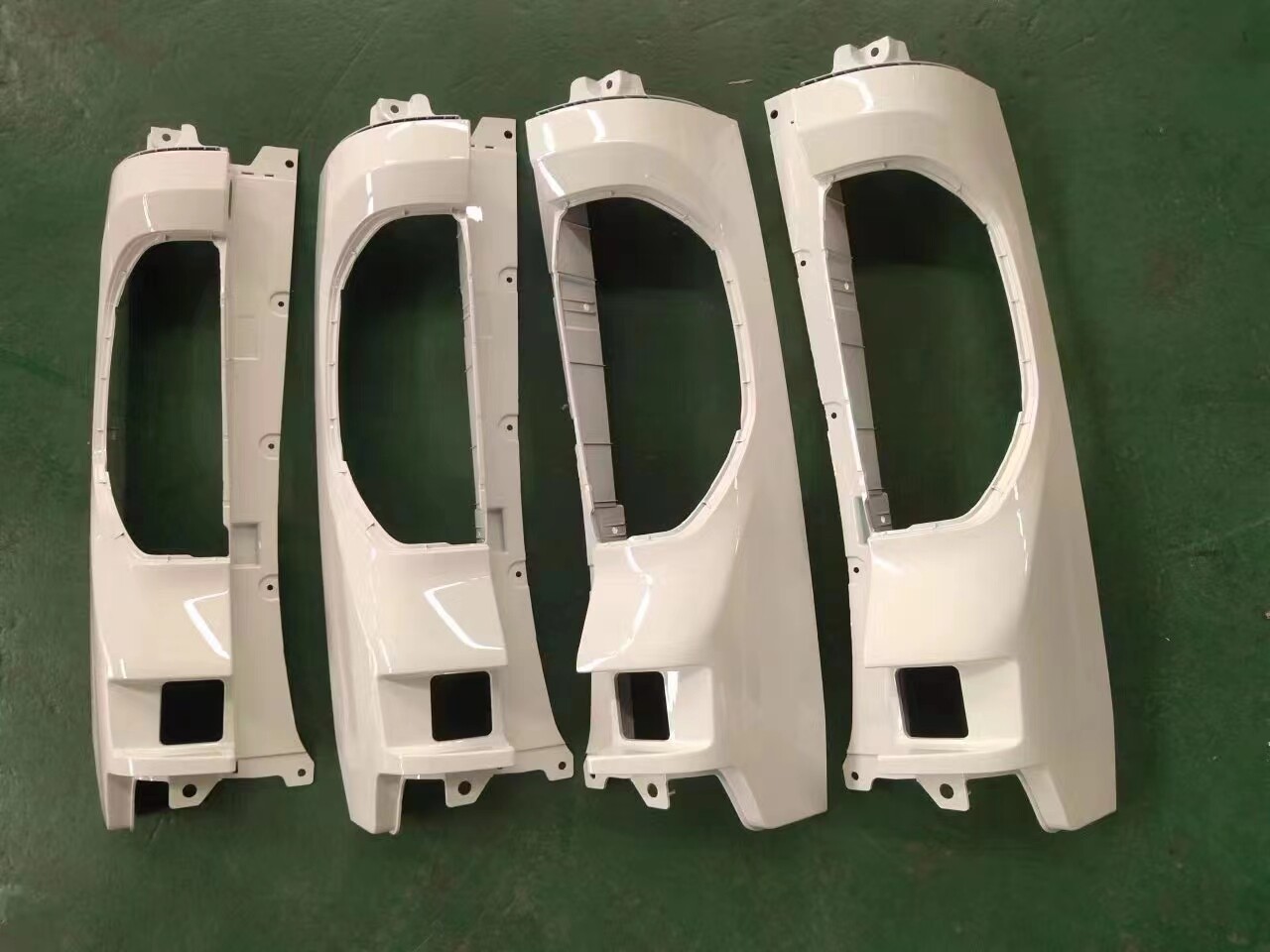 适用上汽大通EV30尾灯包角后左右饰板白色油漆尾灯座盖板饰板原厂