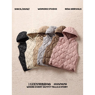 特别特羽绒服时尚短款轻薄型连帽马甲秋冬坎肩显瘦保暖百搭单排扣