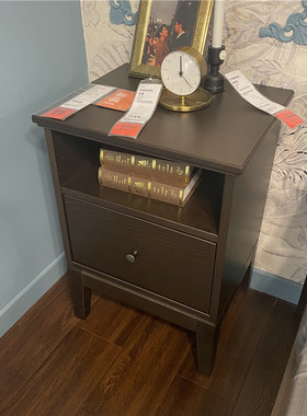 IKEA宜家 宜达奈 床头桌床头柜北欧简约床头收纳储物小桌子深褐色