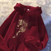 秋冬儿童国潮风连帽卫衣男女童酒红色马年印花加绒本命年新年帽衫