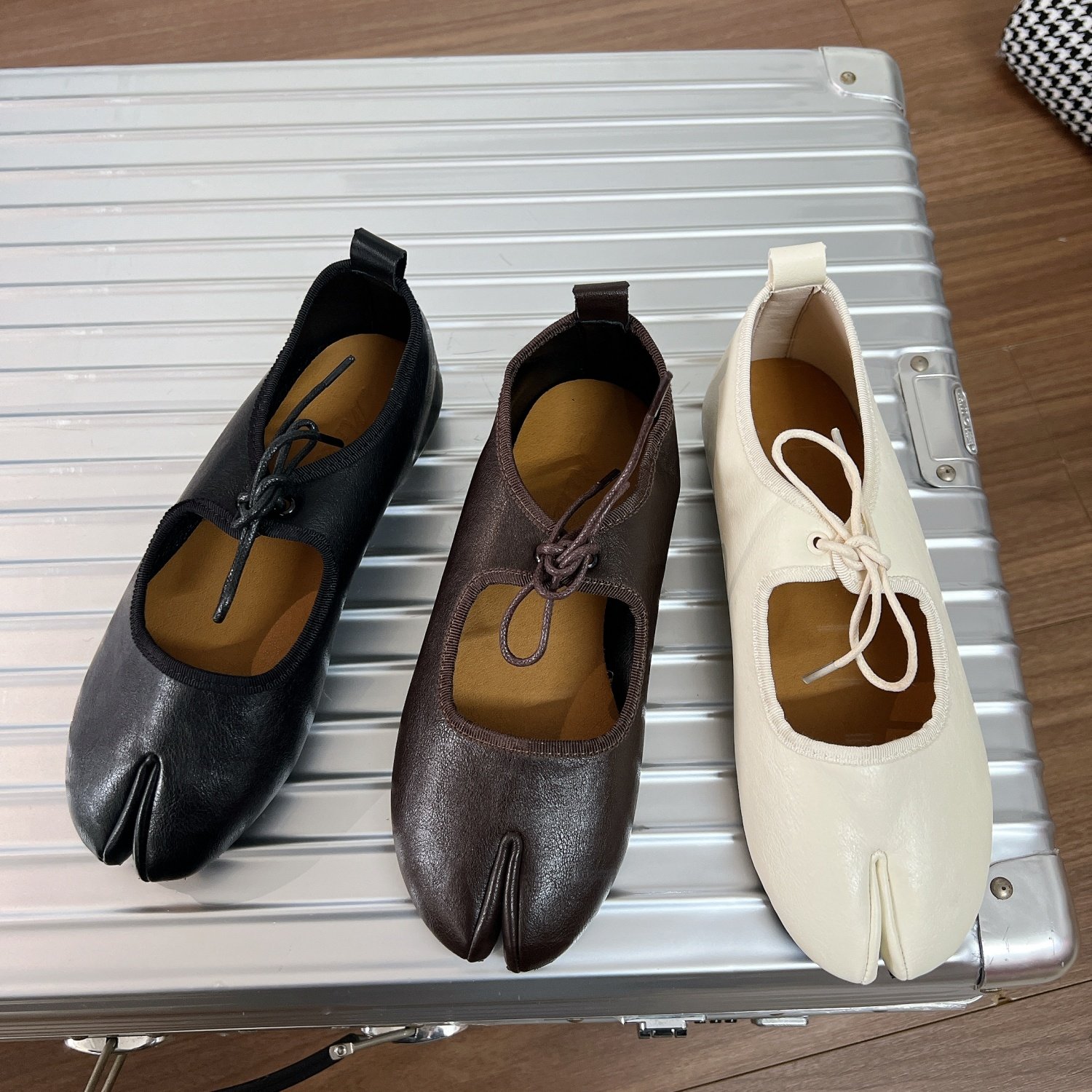 2026春季新款复古风分趾鞋女平底系带玛丽珍单鞋女舒适百搭猪蹄鞋,女鞋,浅口单鞋,淘宝优惠券,粉丝福利购,淘宝优惠卷