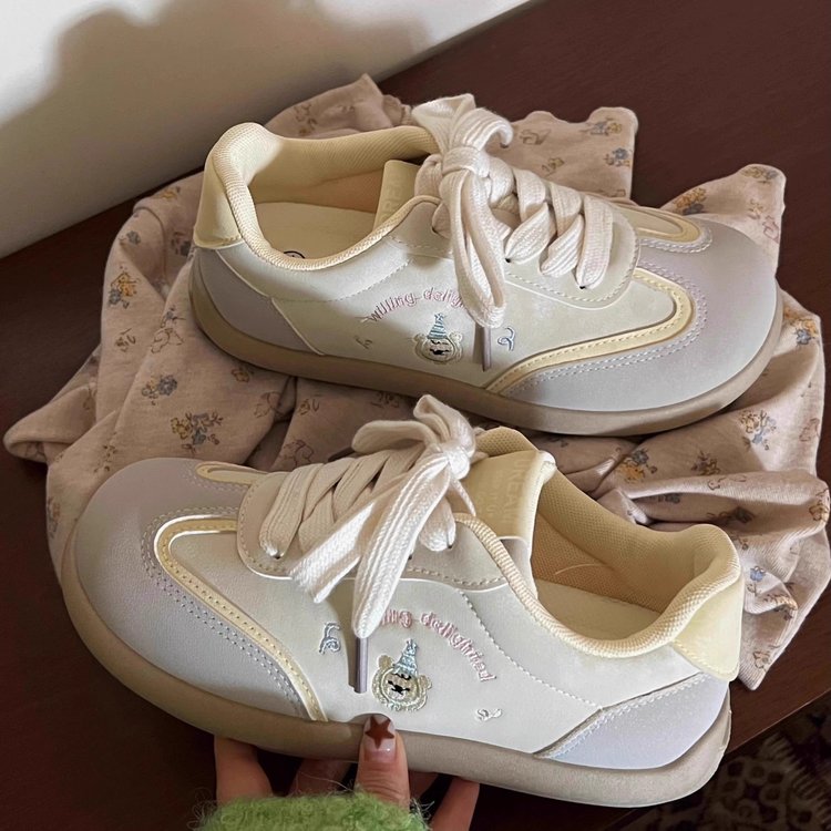 爆款小熊板鞋女款2025新款春季休闲百搭泡芙小白鞋复古厚底德训鞋