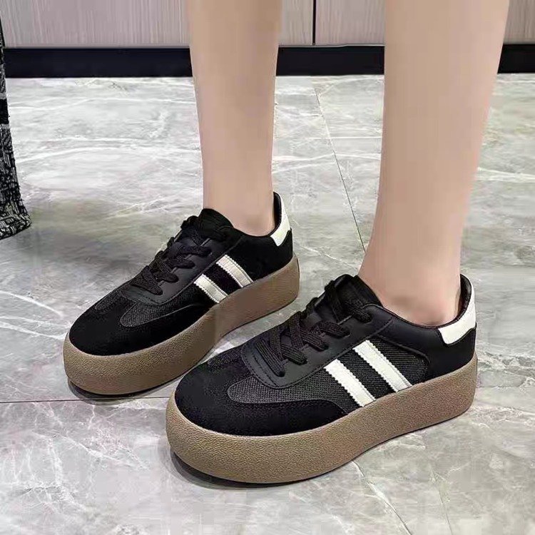 阿甘女鞋子厚底德训鞋女款2025新款春秋爆款复古休闲蓬蓬小白板鞋