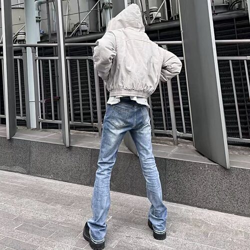 蓝色高街显腿长显瘦微喇牛仔裤