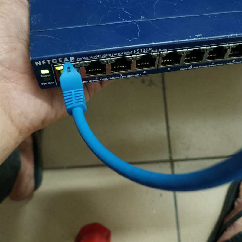 议价Netgear 美国网件FS116P 百兆POE交换机  实