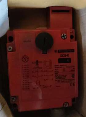 {议价}Preventa 安全门开关XCS-E  电气，库存3