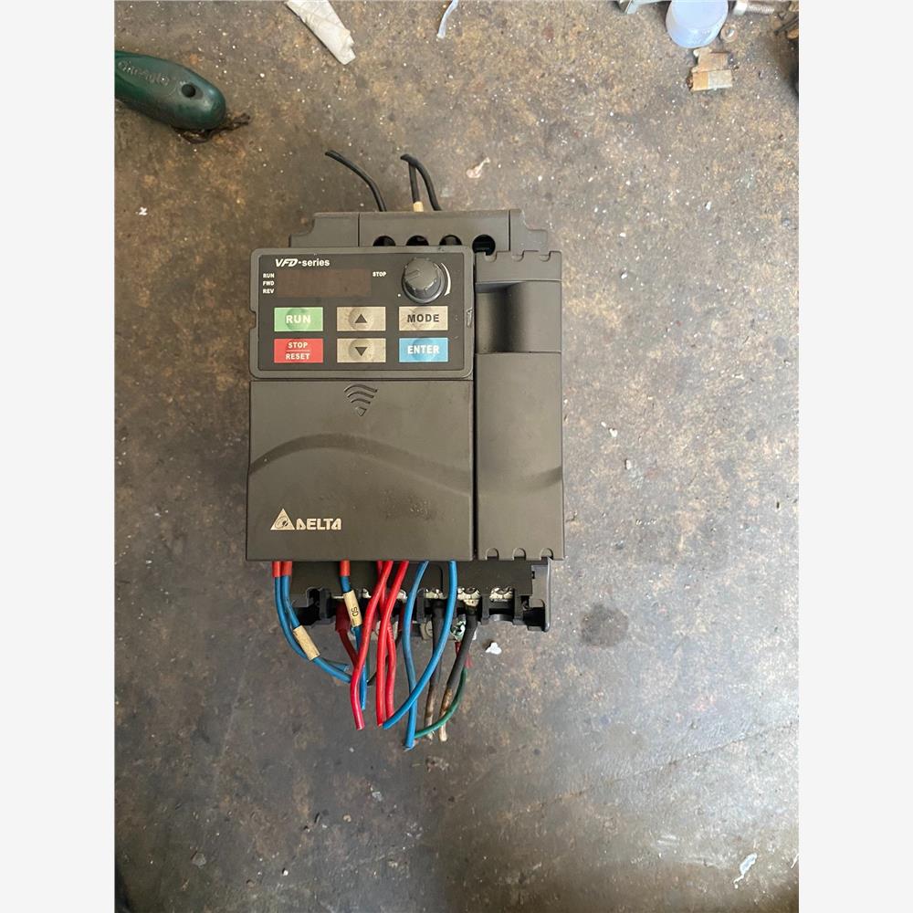 议价台达变频器VFD022E43