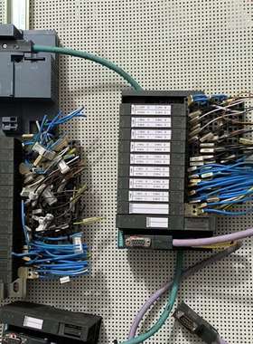 议价拆机西门子plc模块6ES7131-4BD01-0AA0和6