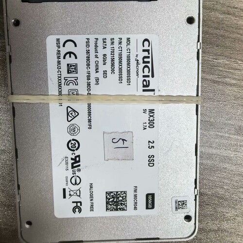 议价crucial MX300 1050g固态硬盘 3,拆颗