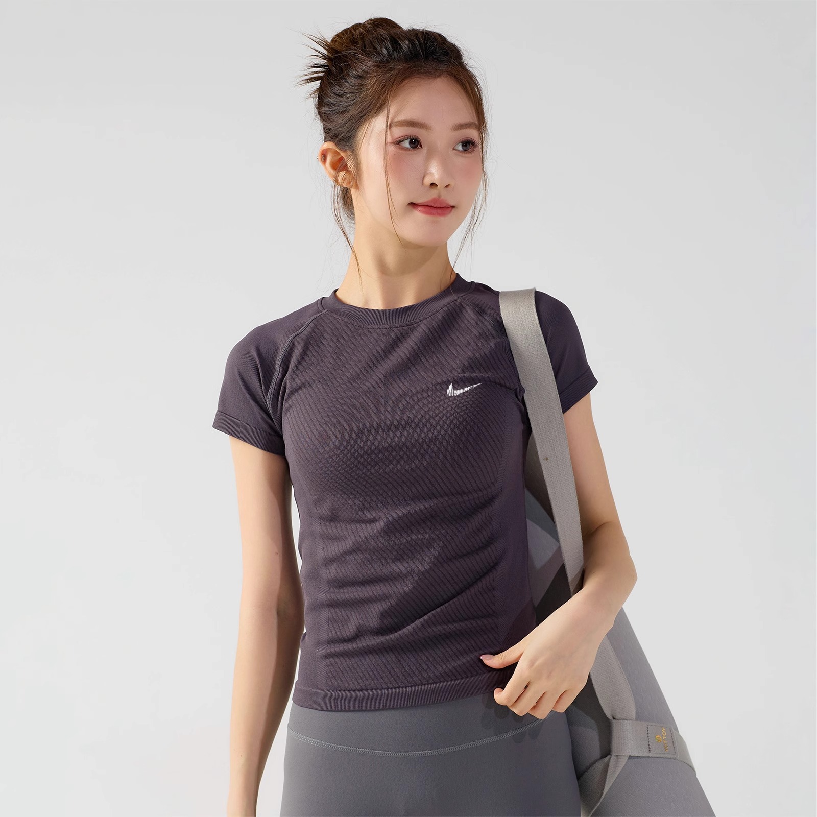 奥特莱斯瑜伽服短袖健身上衣夏