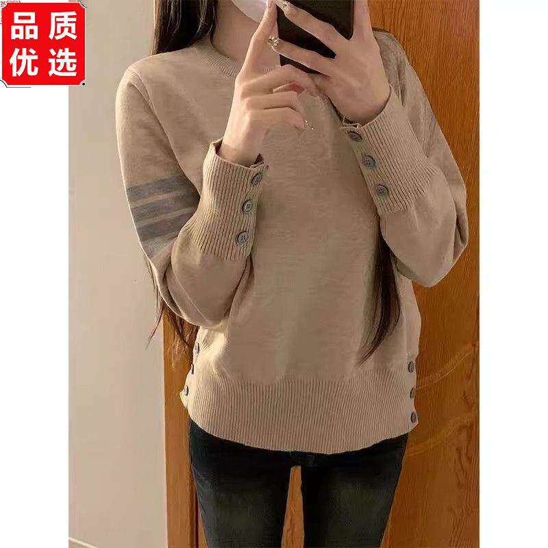 韩系设计感条纹圆领针织