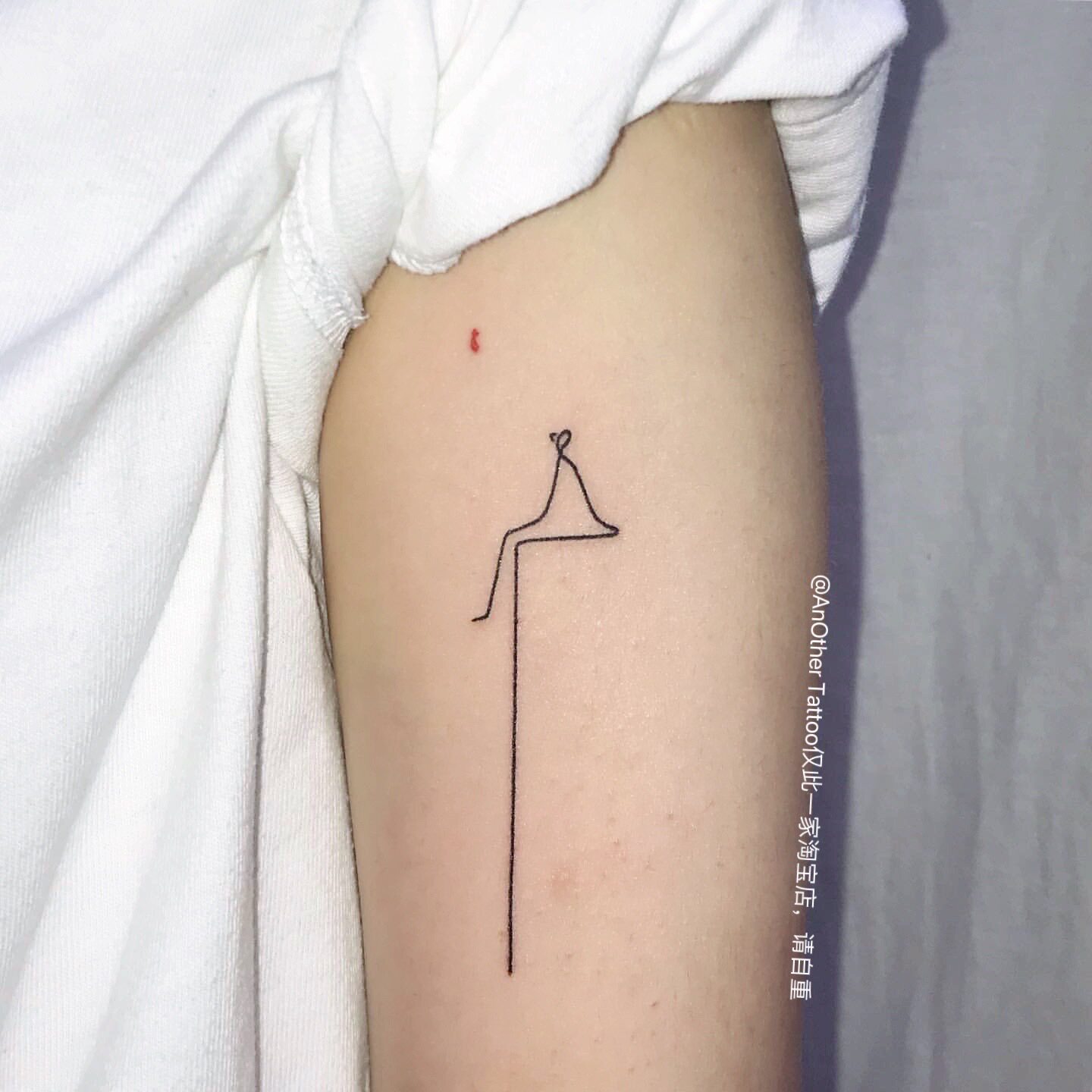 another tattoo冷淡ins风孤独的赏月人手臂纹身贴买一送一防水