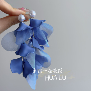 HUALU-盛夏风铃~度假风海边贝壳雪纺花瓣长款珍珠耳环蚊香盘耳夹