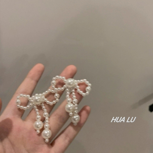HUALU-白色浪漫 法式蝴蝶结珍珠串珠耳环简约甜美气质蚊香盘耳夹