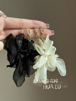 森系绢纱花朵长款蝴蝶结耳钉