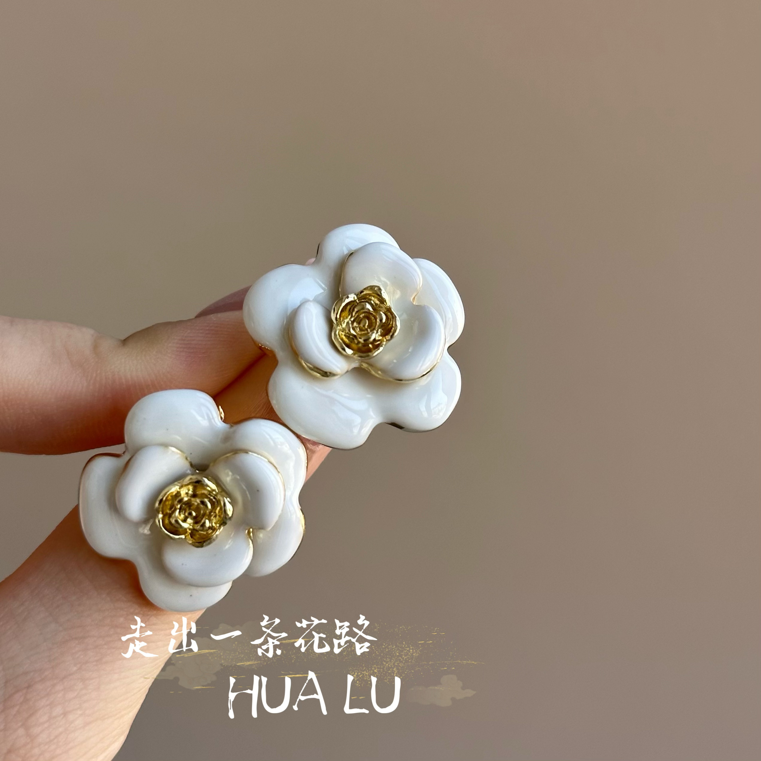 HUALU-晚塘月色~法式优雅奶白色珐琅花朵夸张优雅耳环蚊香盘耳夹,饰品/流行首饰/时尚饰品新,耳钉,淘宝优惠券,粉丝福利购,淘宝优惠卷
