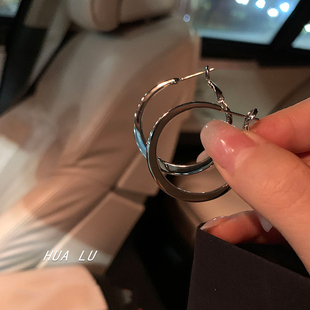 交响梦 HUALU 法国女人味精致银色耳圈高级气质通勤简约耳环耳夹