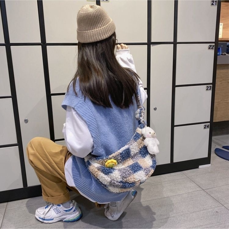 日系原宿可爱少女毛绒 斜挎包韩国ins森系复古羊羔毛软妹单肩包包