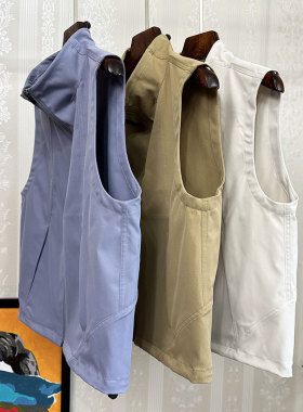 山系户外立领开襟防风马甲女外套徒步运动透气轻薄拉链宽松坎肩