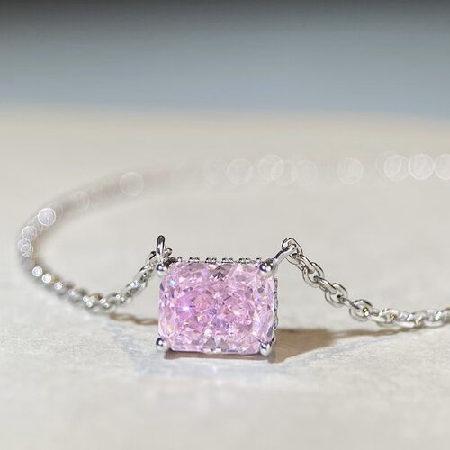 长方形冰花粉钻项链小巧精致