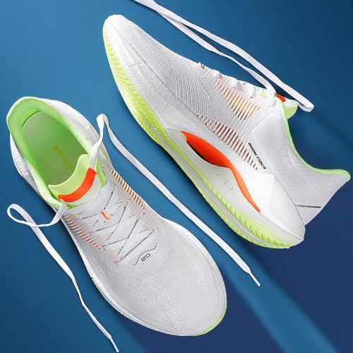 李宁超轻20䨻丝跑步鞋2023新款男