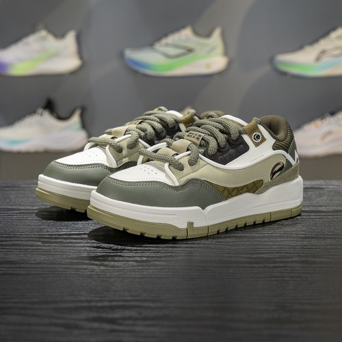 李宁秋冬款加厚板鞋男鞋2025冬季新款001 BTC舒适软弹经典休闲鞋