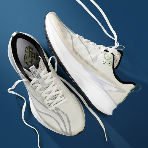 李宁秋冬款赤兔8pro跑步鞋透气男鞋2025冬季新品防泼水减震运动鞋