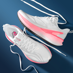 李宁秋冬款赤兔8pro跑步鞋女2025冬季新品加厚防泼水缓震运动鞋