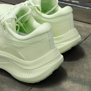 女款 女鞋 2025新款 休闲鞋 ARHV004 网面透气跑步鞋 李宁越影4代运动鞋