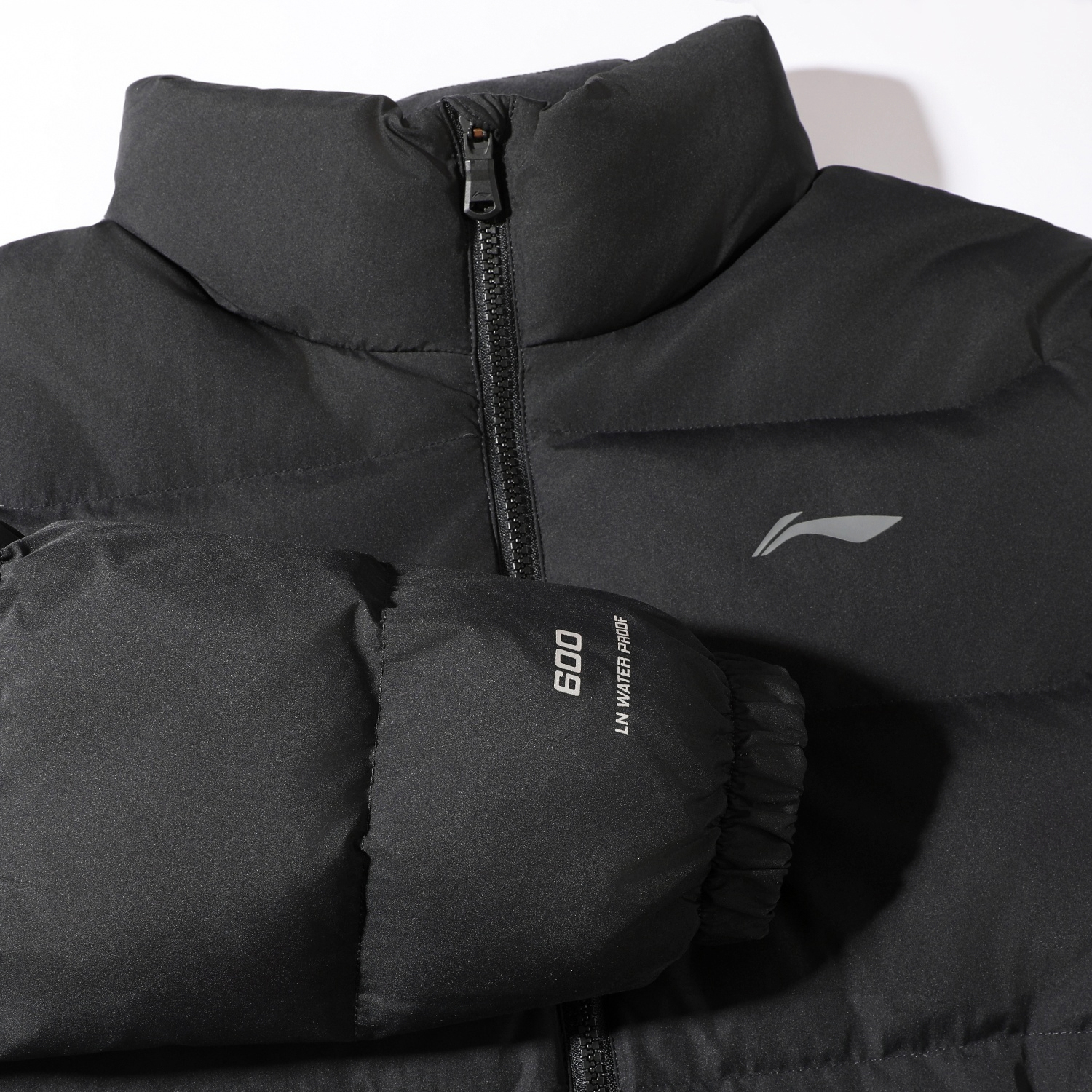 李宁无帽短羽绒服2025冬季新款厚款保暖宽松立领健身鸭绒80%外套