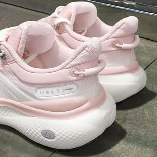 plus2休闲鞋 健步鞋 女2025冬季 防泼水防滑保暖运动鞋 新款 李宁soft