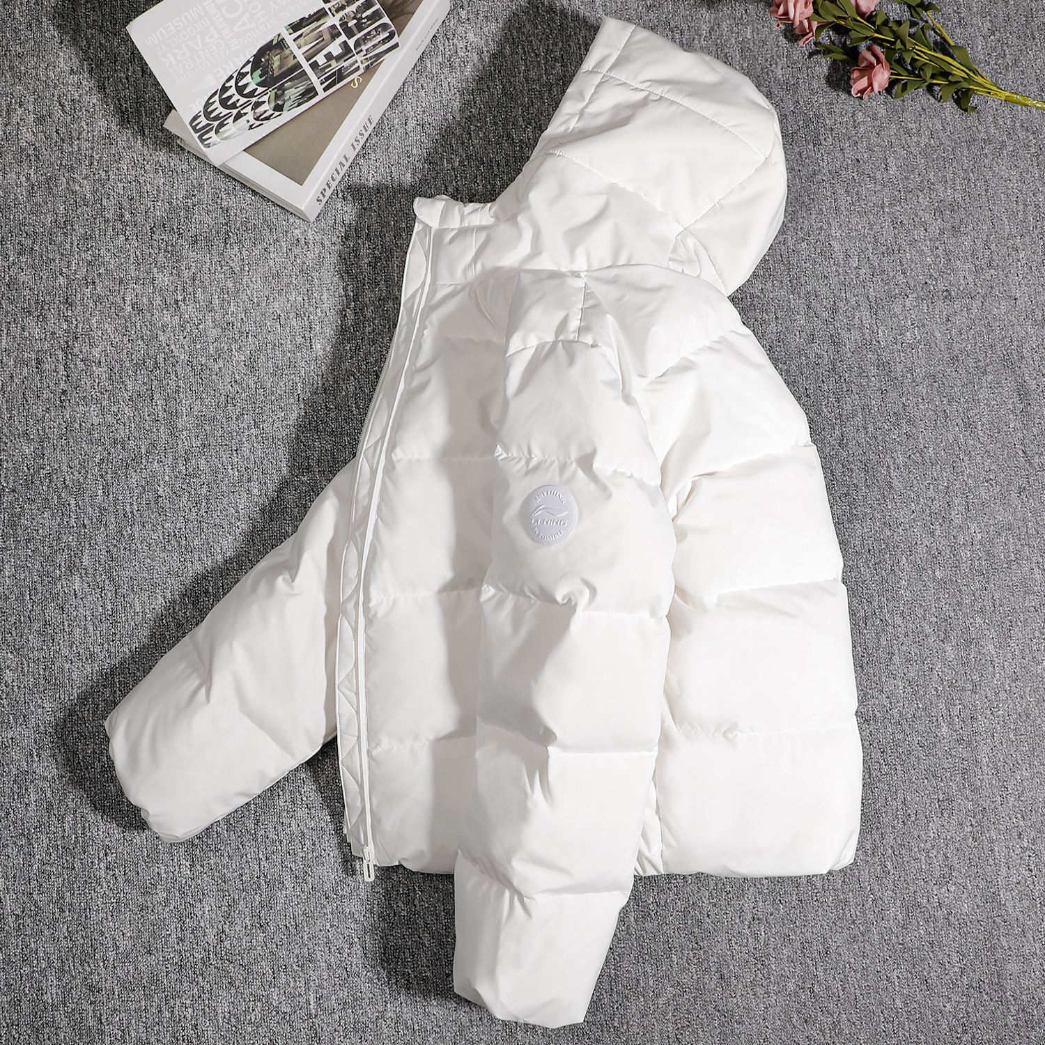 李宁短款羽绒服女子2024