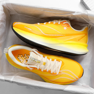 李宁秋冬款赤兔8pro跑步鞋男鞋2025冬季新品反光防泼水减震运动鞋