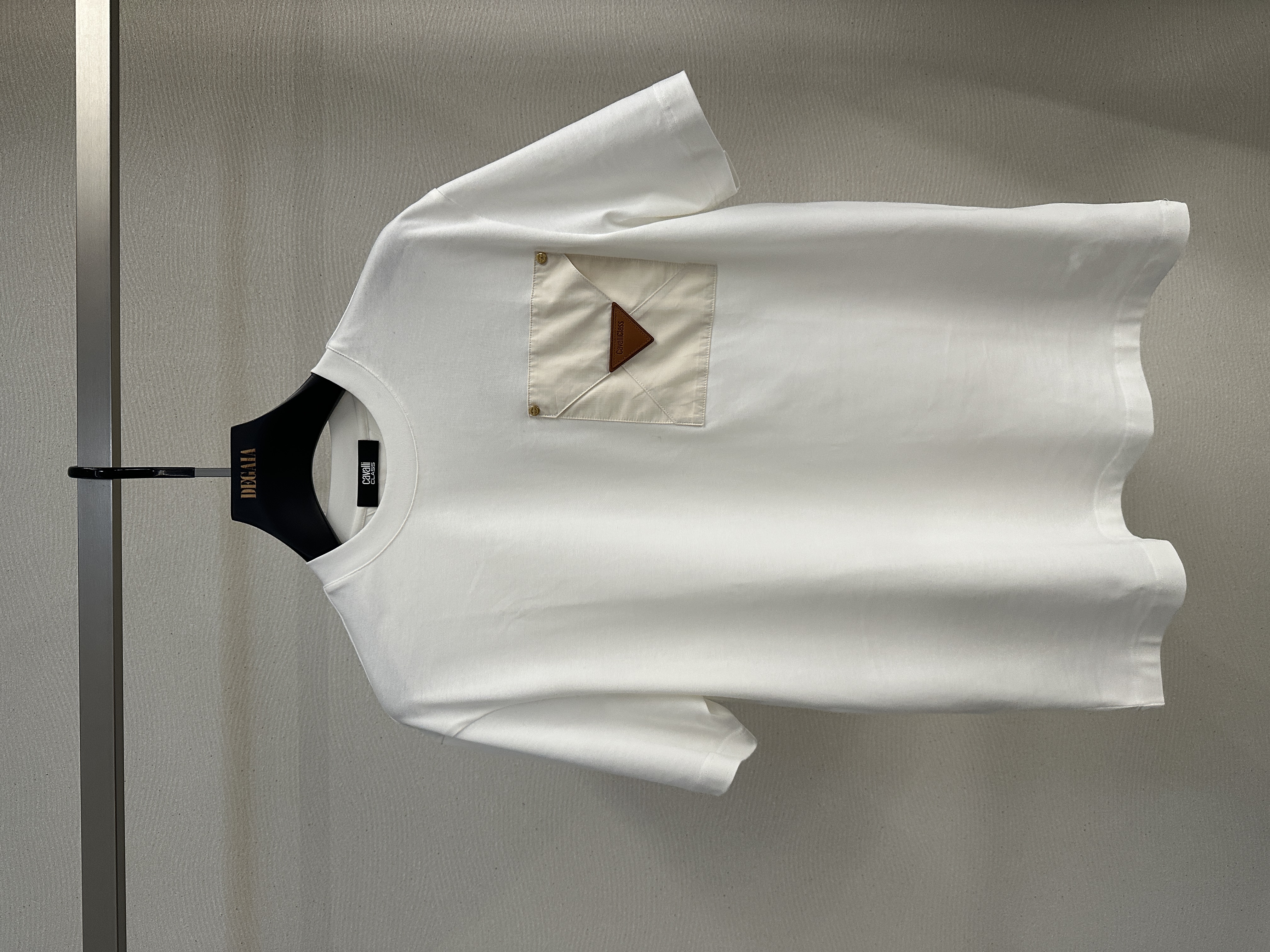 Cavalli CLASS 25秋冬新款 男士口袋三角标短袖T恤 CM022E3408