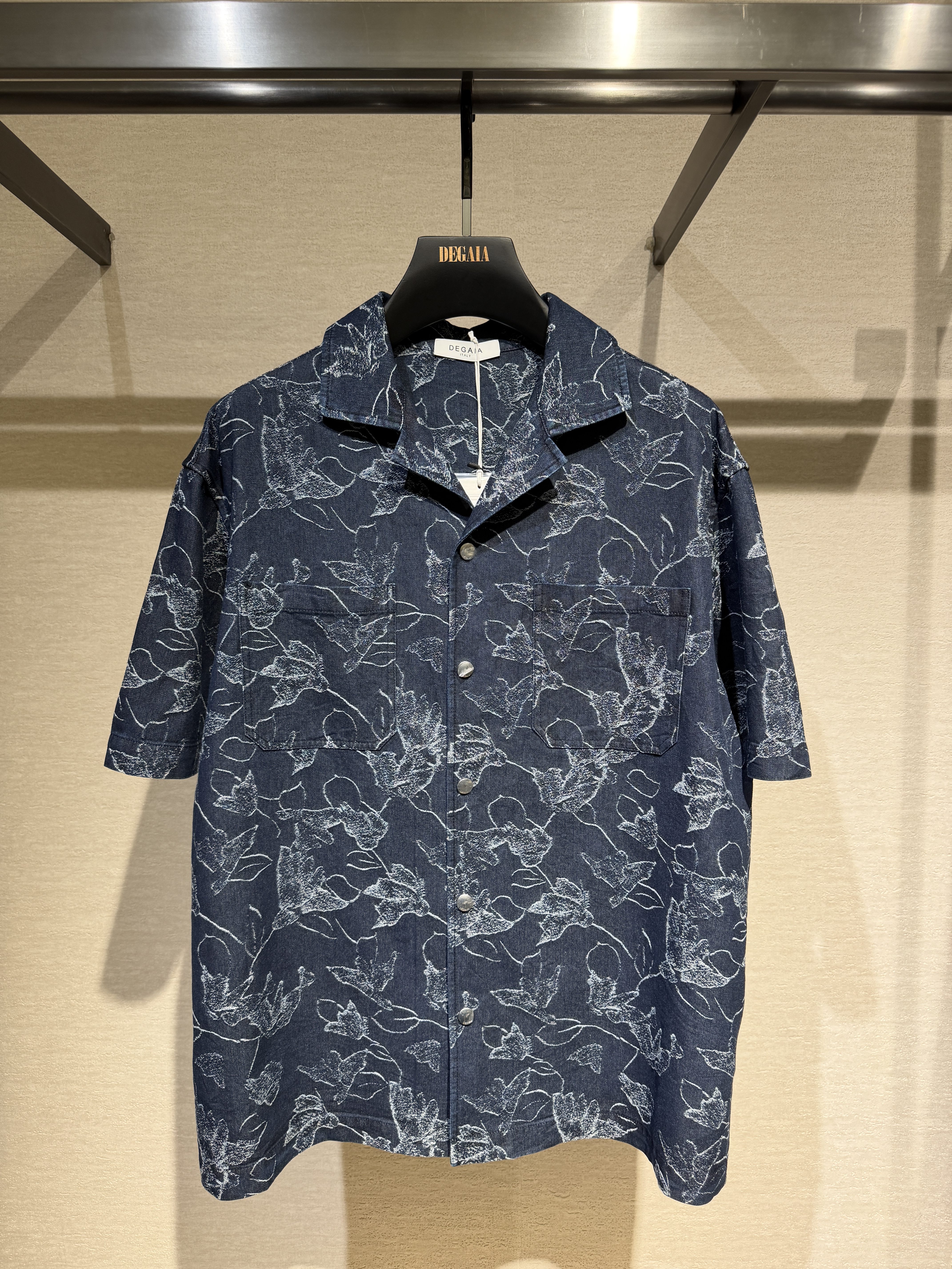 DEGAIA 26春夏新款 男士花卉满印花版翻领短袖衬衫DUIAAC020660,男装,衬衫,淘宝优惠券,粉丝福利购,淘宝优惠卷