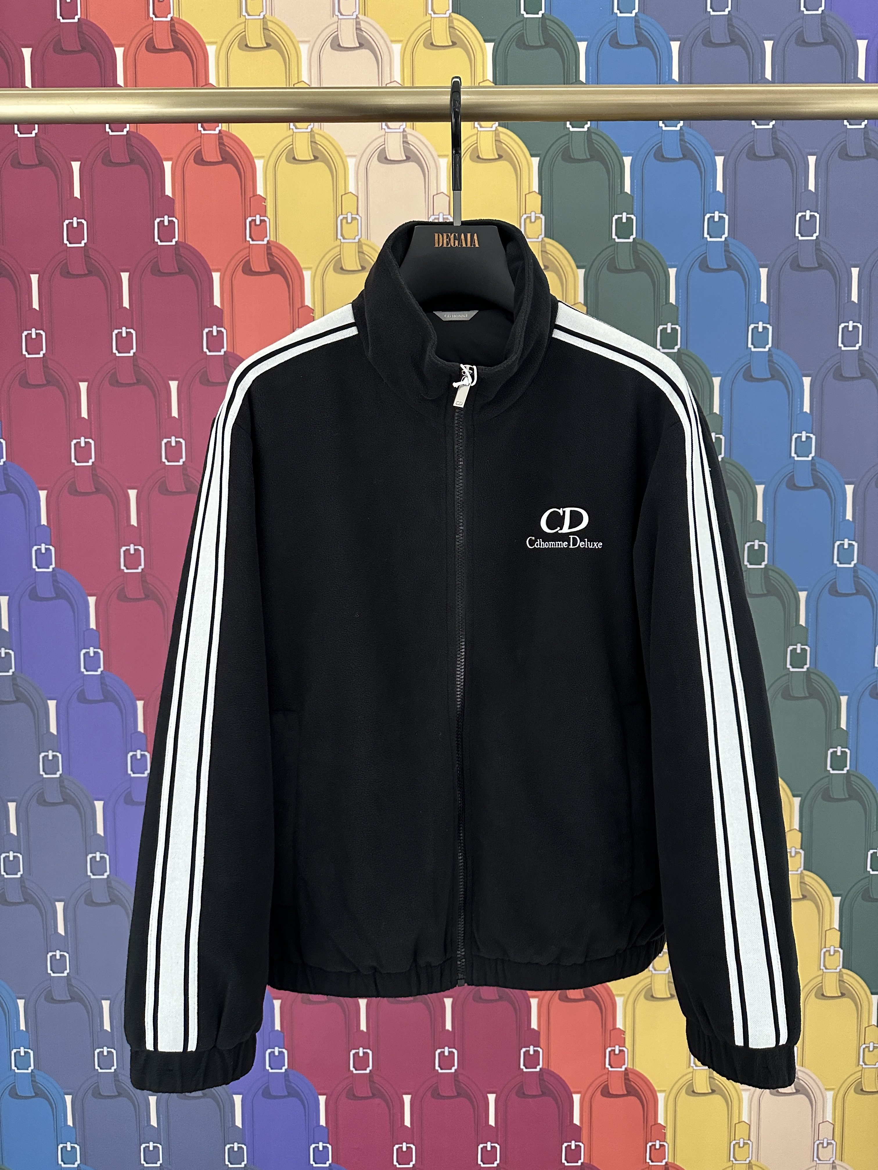 CDHOMME 25秋冬新款 男士胸前字母刺绣立领羽绒服 CD55361705