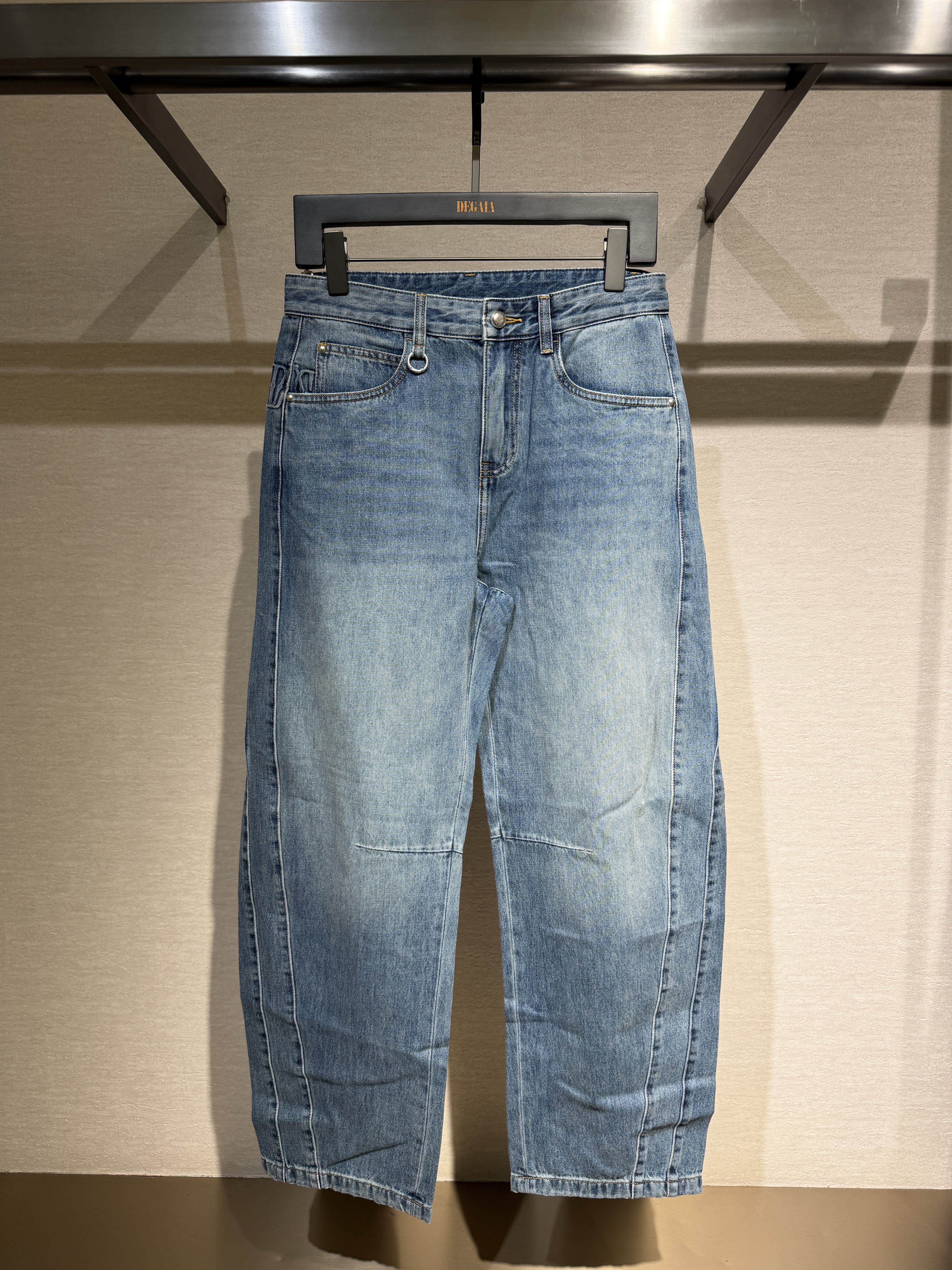 DEGAIA 26春夏新款 男士时尚后口袋刺绣宽松牛仔裤 DUIAAN160003,男装,牛仔裤,淘宝优惠券,粉丝福利购,淘宝优惠卷