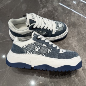 CNC 26春夏新款 男士时尚字母印花系带厚底休闲运动鞋 811H105313