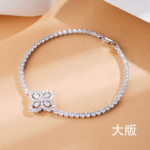 18K金培育钻石手链超闪四叶草LOOP手链轻奢高级感手饰可单戴叠戴