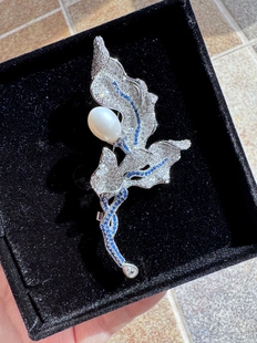 天然梨形珍珠树叶胸针高档女奢华银色配饰西装胸花闪亮锆石镀