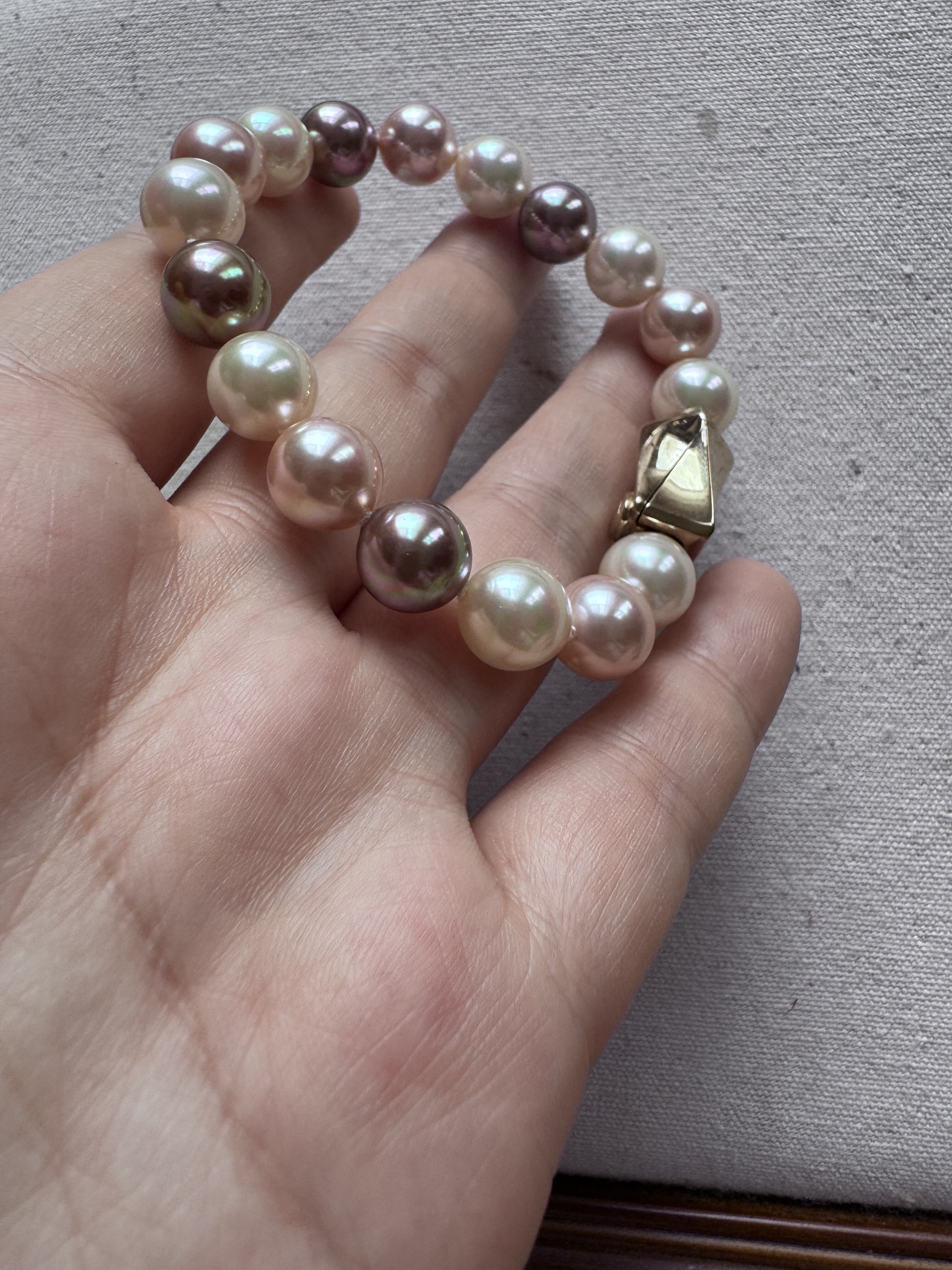 多宝手串天然感925银镀金10mm白色粉色三文鱼正圆伴彩西班牙珍珠