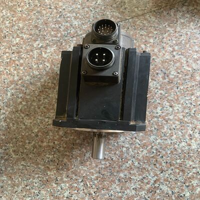 伺服电机MHME152GCGM(1.5kw) 一台 成色