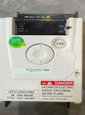 变频器ATV12H037M2拆机，成色很好，实物图