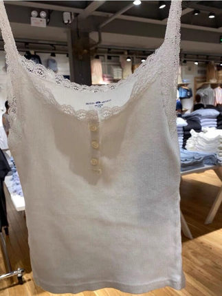 BrandyBM官网蕾丝边三粒扣吊带背心bm纯棉螺纹内搭上衣纯欲性感女