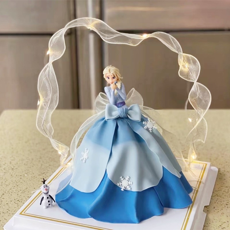 手捧蜥蜴艾莎蛋糕摆件半身爱莎装饰新款冰雪公主城堡雪花女孩插件